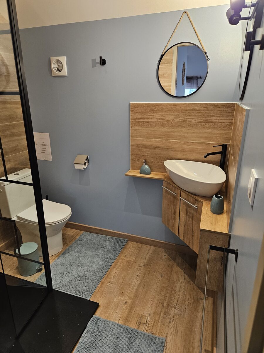 Salle d'eau de la chambre Loire